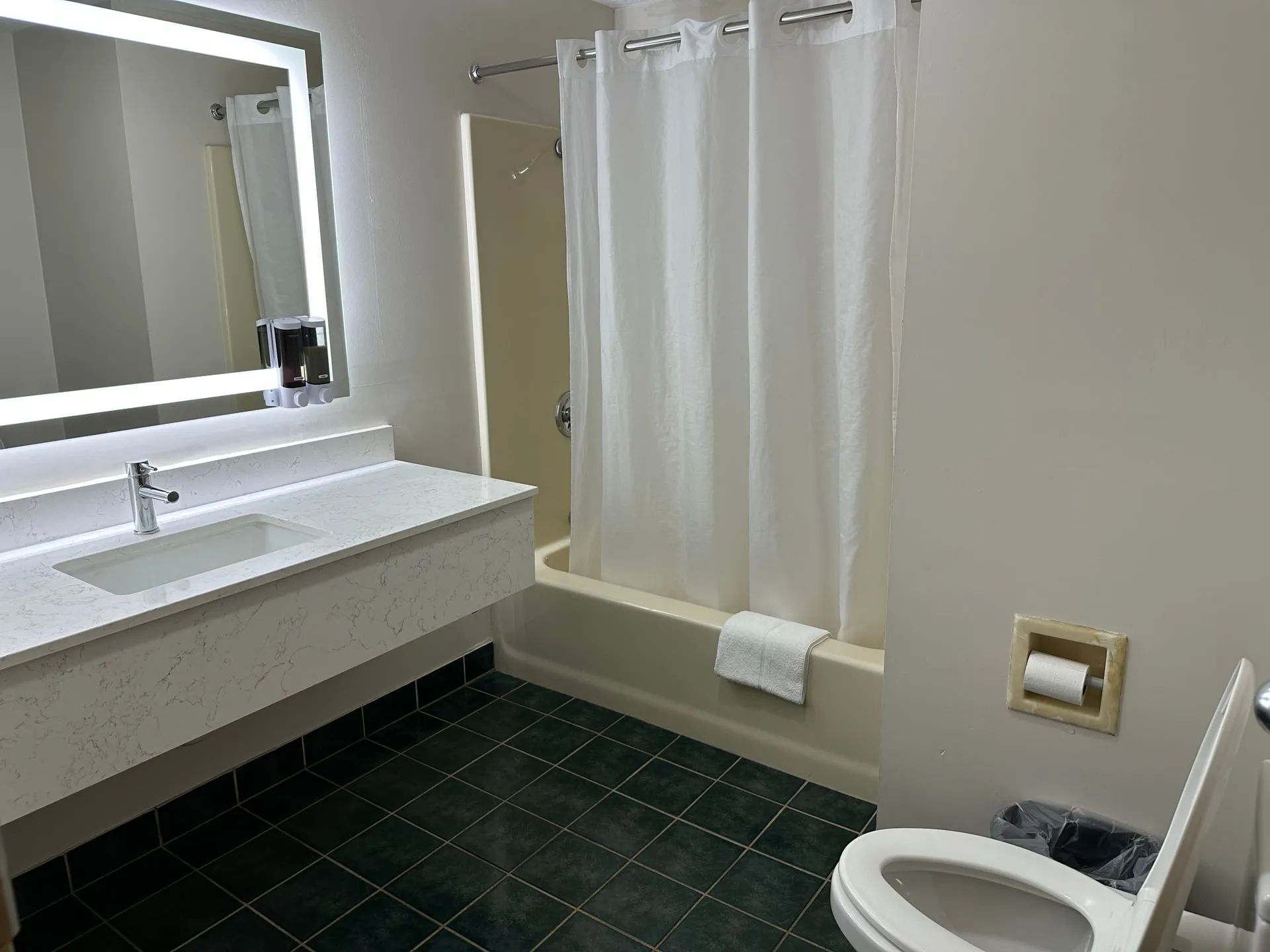 King Jacuzzi Suite - Bathroom at South Shore Inn Sandusky