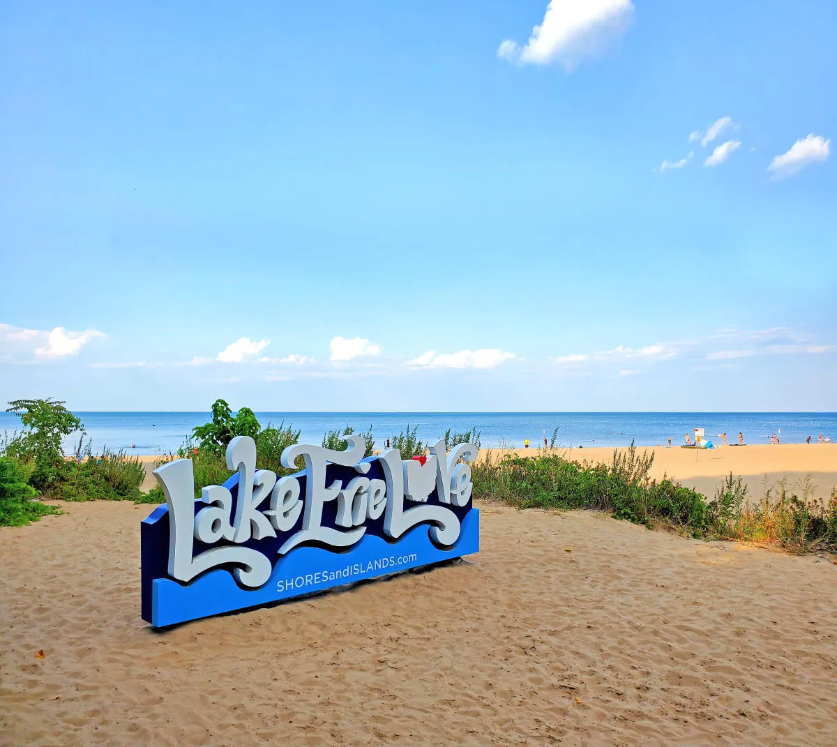Lake Erie Love sign on Nickel Plate Beach