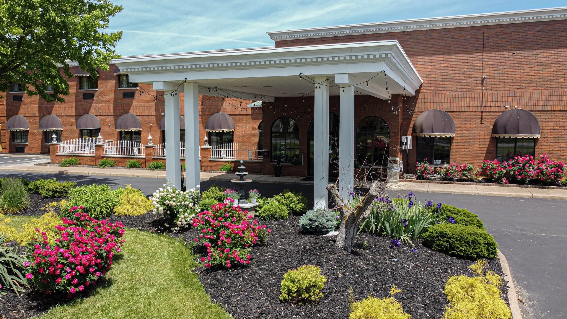 South Shore Inn Sandusky front entrance